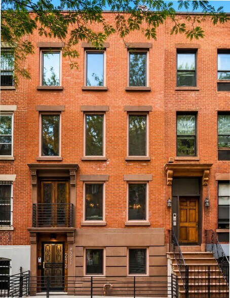 213 Ashland Pl, Brooklyn, NY à vendre - Photo du bâtiment - Image 1 de 10