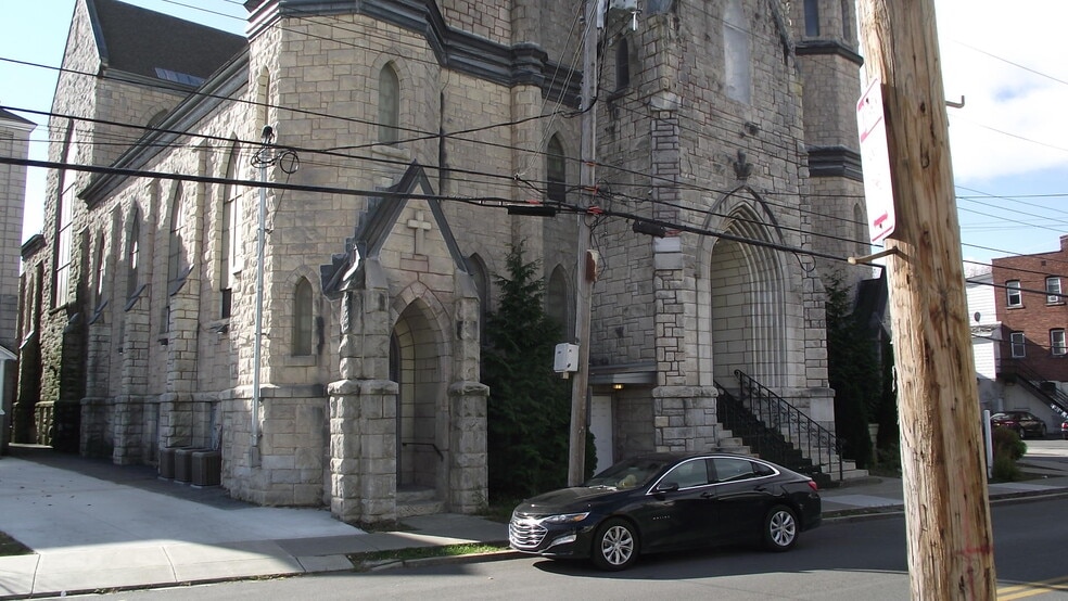 820 Eastern Ave, Schenectady, NY for sale - Building Photo - Image 3 of 62