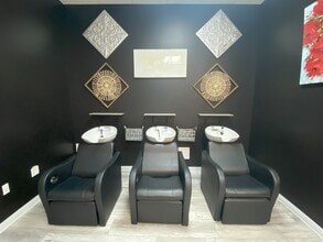 2764 Aurora Ave, Naperville, IL for lease Interior Photo- Image 2 of 8