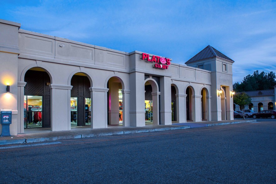 4700 Hardy St, Hattiesburg, MS à louer - Photo du bâtiment - Image 3 de 10