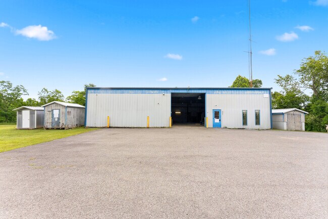 Plus de détails pour 351 Industrial Park Rd, Jane Lew, WV - Industriel à louer