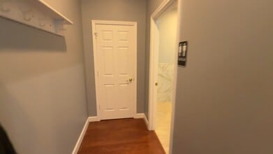 1411-1475 Veterans Pky, Yorkville, IL à louer - Vidéo sur l’inscription commerciale 