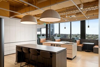 480 Swan St, RICHMOND for lease Interior Photo- Image 2 of 11