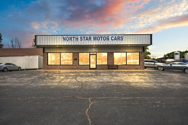 Plus de détails pour 201 E Carroll St, Tullahoma, TN - Commerce de détail à vendre