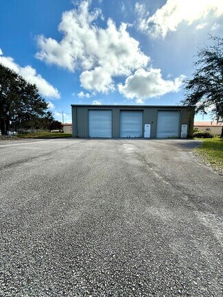 Plus de détails pour 6940 Heritage Dr, Port Saint Lucie, FL - Industriel à vendre