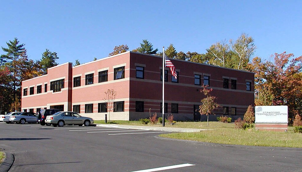 7 Wall St, Windham, NH à louer - Photo du bâtiment - Image 2 de 6