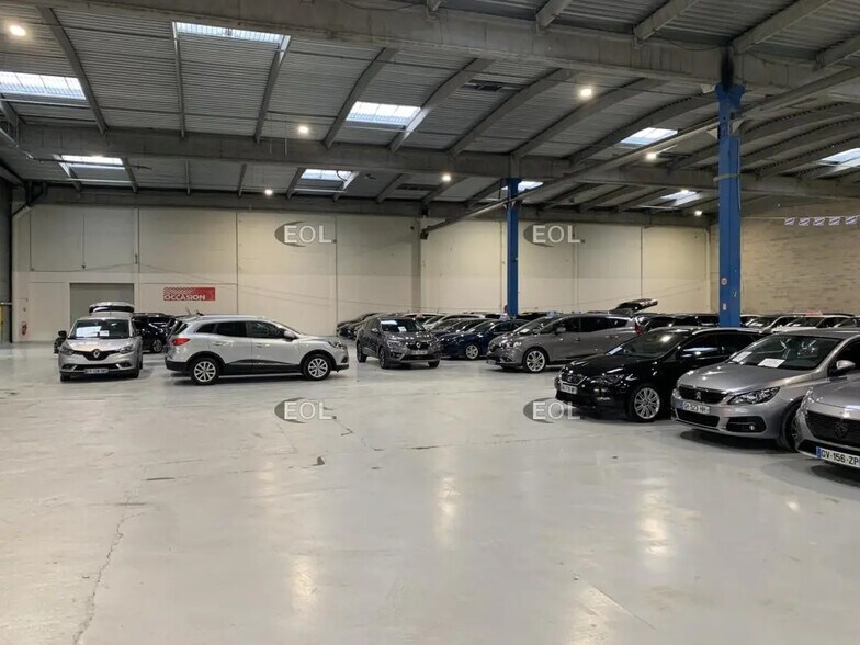 Industriel dans Taverny à louer - Photo du bâtiment - Image 3 de 7