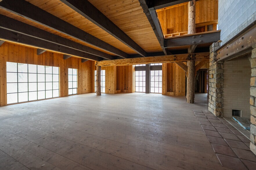 3 Anaconda Hills Dr, Black Eagle, MT à vendre - Photo du bâtiment - Image 3 de 23