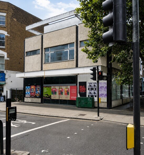 137 Ladbroke Grove, Londres à louer - Photo principale - Image 1 de 3