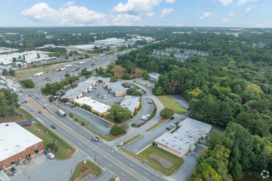 4025 Pleasantdale Rd, Doraville, GA à louer - Aérien - Image 3 de 6
