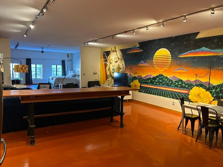 28 N Lexington Ave, Asheville, NC for sale - Interior Photo - Image 3 of 16