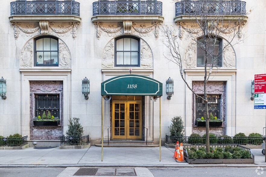 1158 Fifth Ave, New York, NY for lease - Building Photo - Image 3 of 17