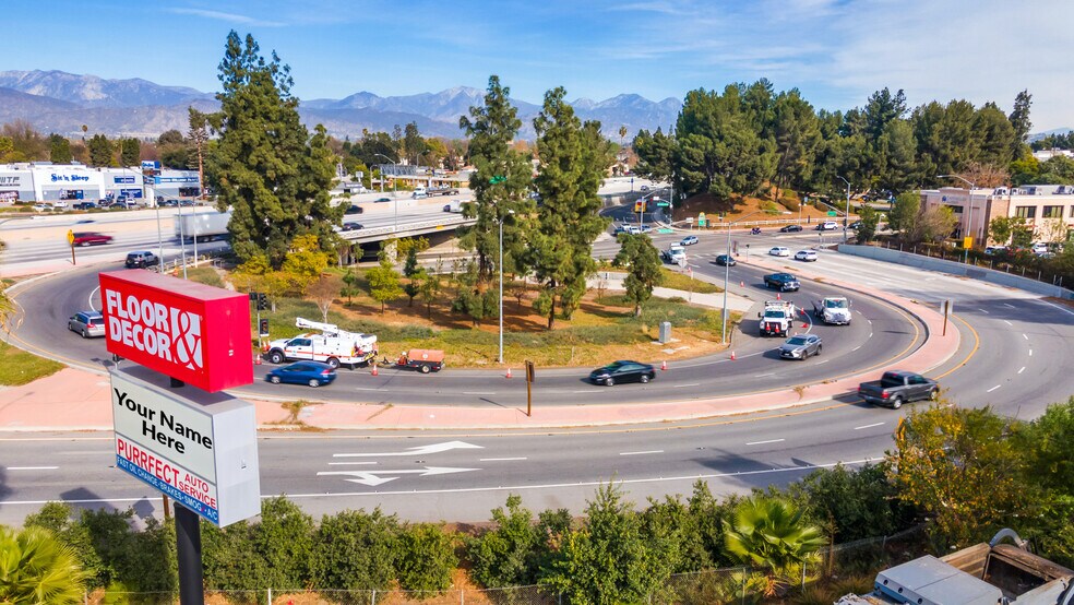 728-730 S Orange Ave, West Covina, CA for lease - Building Photo - Image 2 of 8