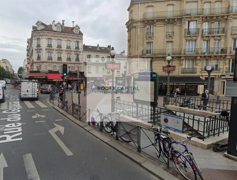 Retail in Issy-les-Moulineaux for lease - Building Photo - Image 1 of 9
