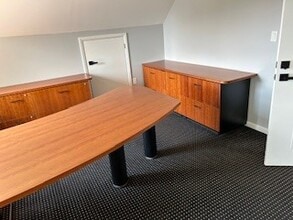 34 Maple Ave, Armonk, NY for lease Interior Photo- Image 2 of 3