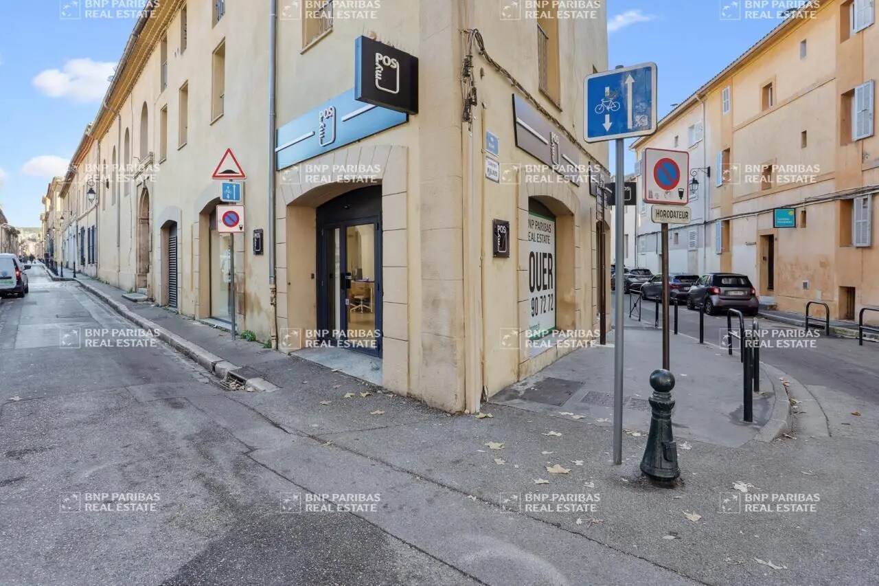 Office in Aix-en-Provence for lease Building Photo- Image 1 of 16