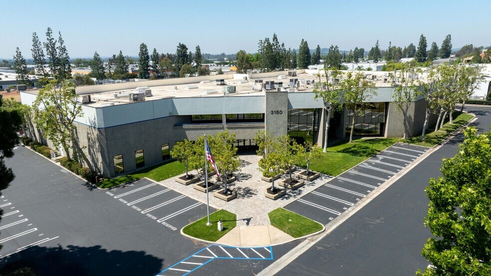 3150 E Birch St, Brea, CA à vendre - Photo du bâtiment - Image 3 de 18