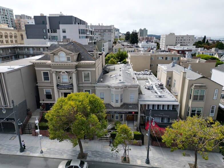 2211 Van Ness Ave, San Francisco, CA à vendre - Photo du bâtiment - Image 2 de 3