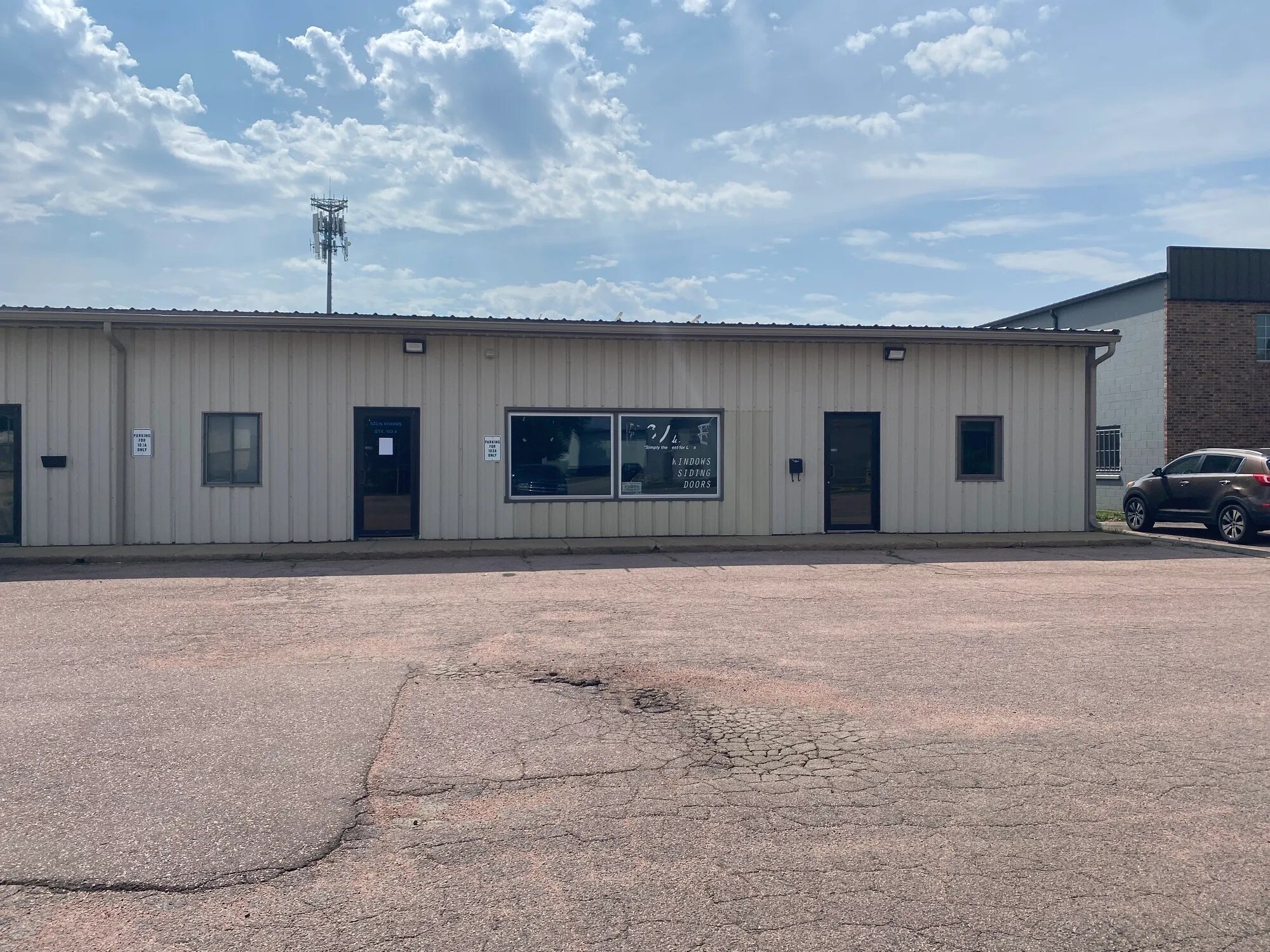 523 N Kiwanis Ave, Sioux Falls, SD à louer Photo du bâtiment- Image 1 de 9