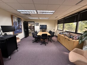 2450 44th St SE, Kentwood, MI for lease Interior Photo- Image 2 of 14