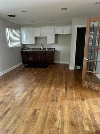 Plus de détails pour 601 Chestnut Ridge Rd, Spring Valley, NY - Industriel à louer