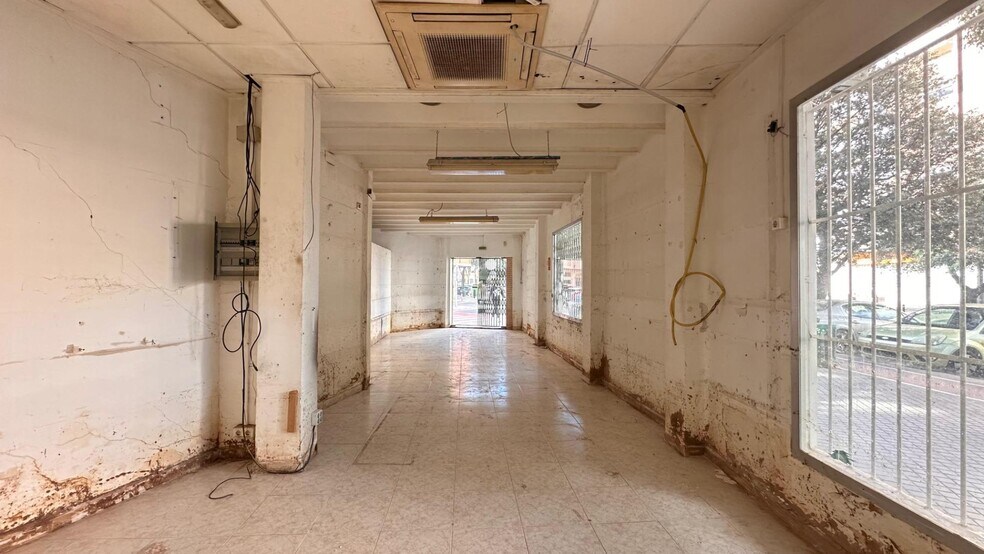 Carrer Blasco Ibáñez, 92, L'Alcúdia, Valencia for sale - Interior Photo - Image 2 of 10