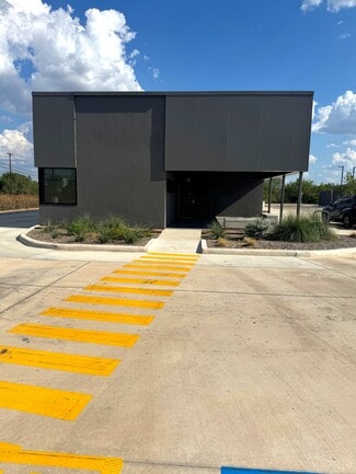 Plus de détails pour 8726 Potranco Rd, San Antonio, TX - Commerce de détail à vendre