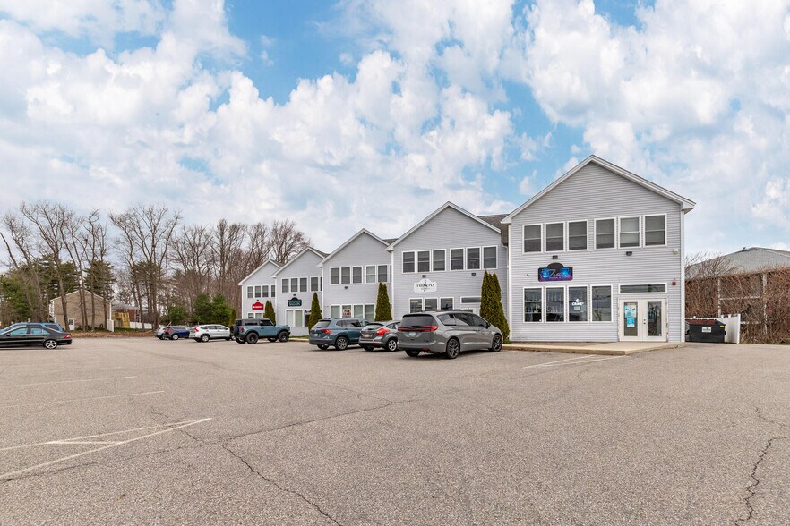 12-16 New Zealand Rd, Seabrook, NH à louer - Photo du bâtiment - Image 3 de 20