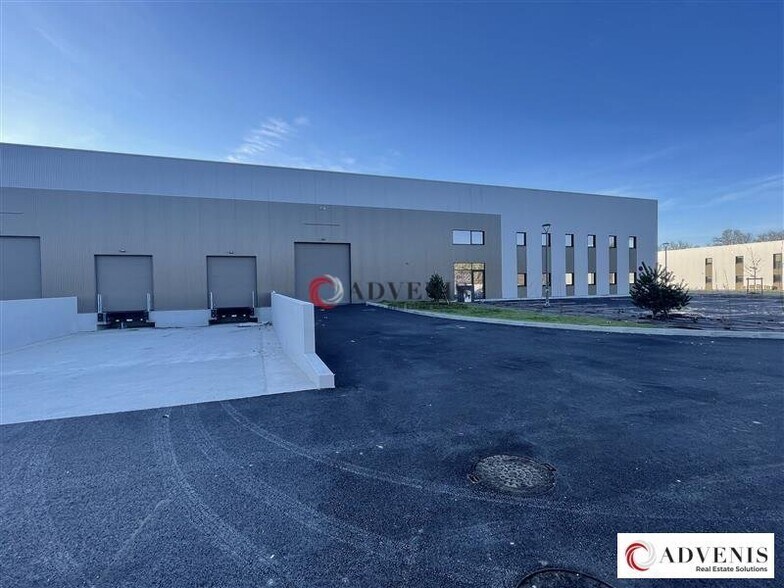 6 Rue Suzanne Bernard, Mérignac for lease - Building Photo - Image 3 of 7