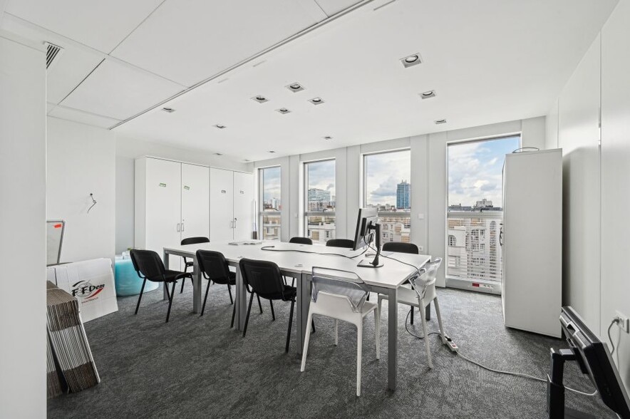 13 Ter Boulevard Berthier, Paris for lease - Interior Photo - Image 3 of 9