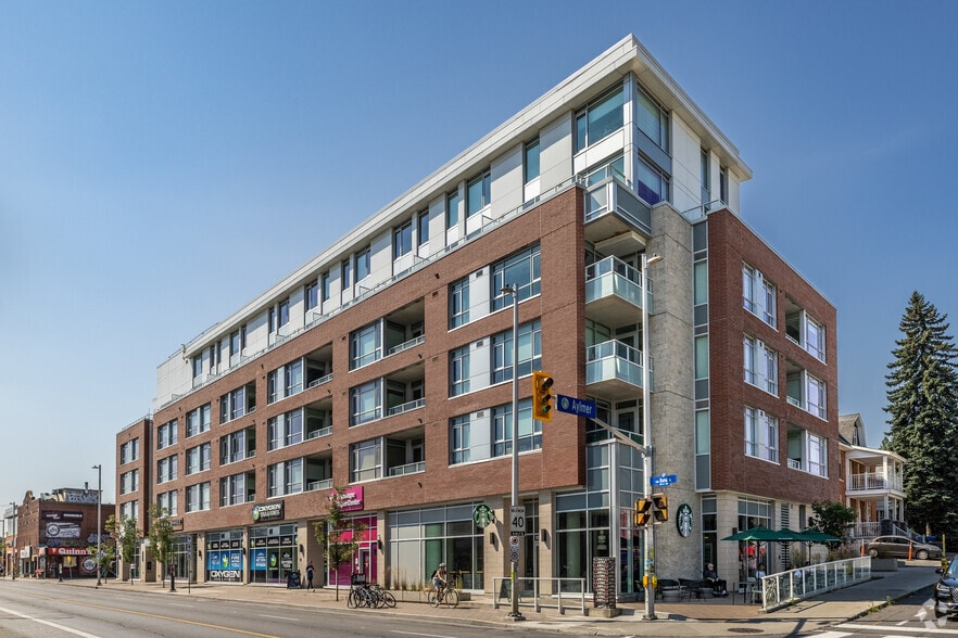 1050 Bank St, Ottawa, ON à louer - Photo du bâtiment - Image 2 de 3