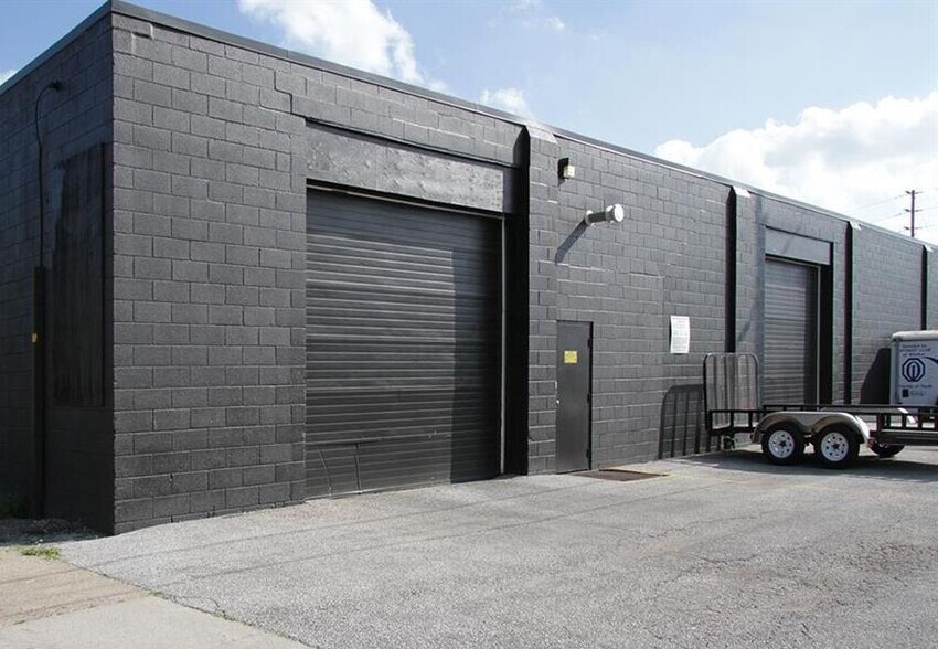 400 Erie St E, Windsor, ON à vendre - Photo du bâtiment - Image 2 de 17