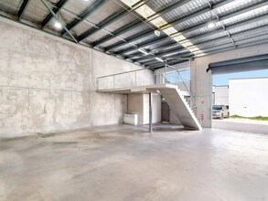 3-5 Harbord St, Clyde à louer Photo intérieure- Image 1 de 2