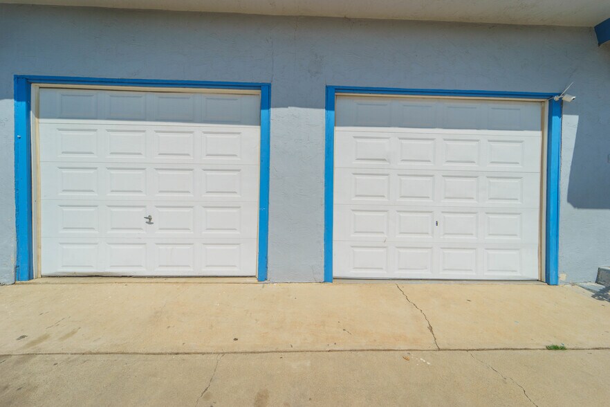 8050-8052 Lemon Grove Way, Lemon Grove, CA à vendre - Photo du bâtiment - Image 2 de 20