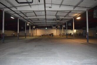 5200 E Smith Rd, Denver, CO for lease Interior Photo- Image 2 of 2