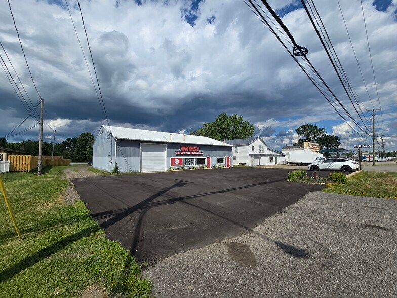 9040 State Rt 14, Streetsboro, OH à vendre - Photo du bâtiment - Image 3 de 19