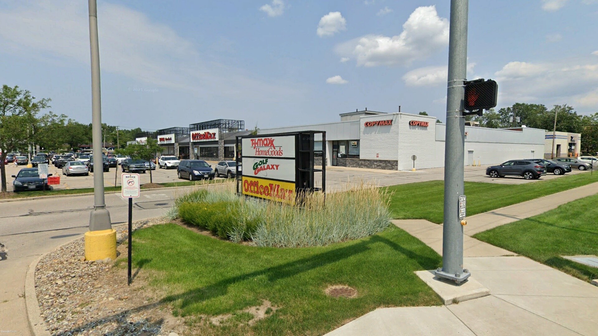 25999 Lorain Rd, North Olmsted, OH for lease Primary Photo- Image 1 of 5