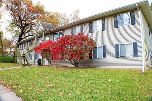 645 S Lucas St, Iowa City, IA à vendre Photo du bâtiment- Image 1 de 16