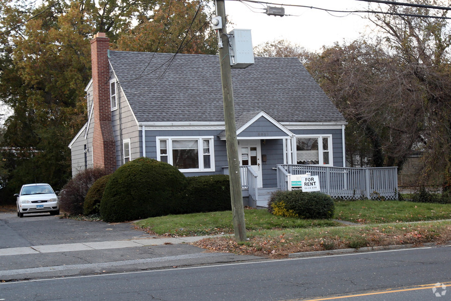 3017 Main St, Stratford, CT à vendre - Photo principale - Image 1 de 1