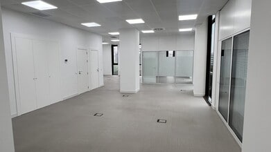 Calle de Caleruega, 81, Madrid, Madrid for lease Interior Photo- Image 2 of 14