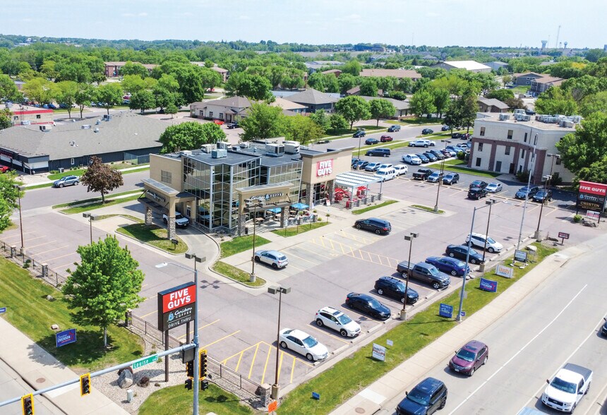 4200 S Louise Ave, Sioux Falls, SD à louer - Photo du bâtiment - Image 2 de 6