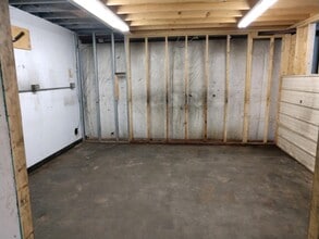 358 Dixon St, Lexington, NC for lease Interior Photo- Image 2 of 10