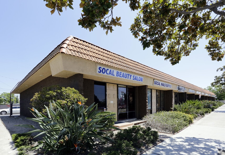 720 S Euclid St, Anaheim, CA for lease - Building Photo - Image 2 of 3