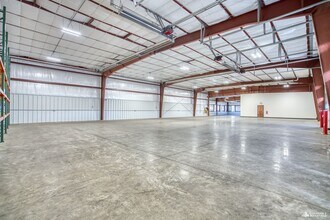 5988 Esther Cir, Frederick, CO à louer Photo intérieure- Image 2 de 4