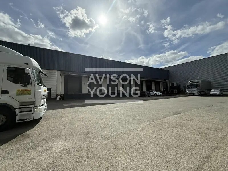 Industrial in Gonesse for lease Building Photo- Image 1 of 5