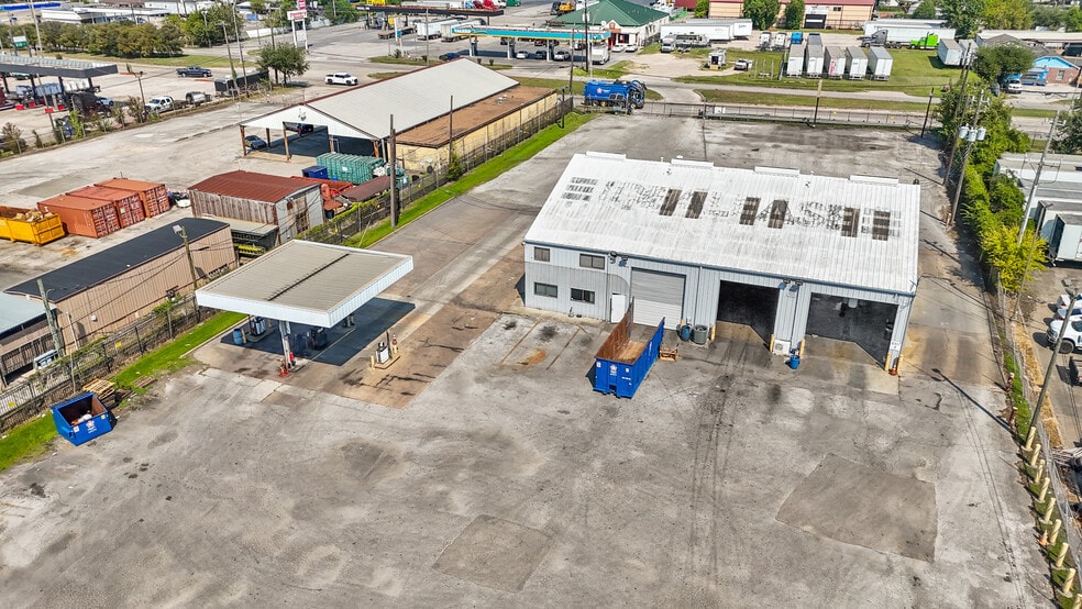 9222 Wallisville Rd, Houston, TX for lease - Building Photo - Image 3 of 9