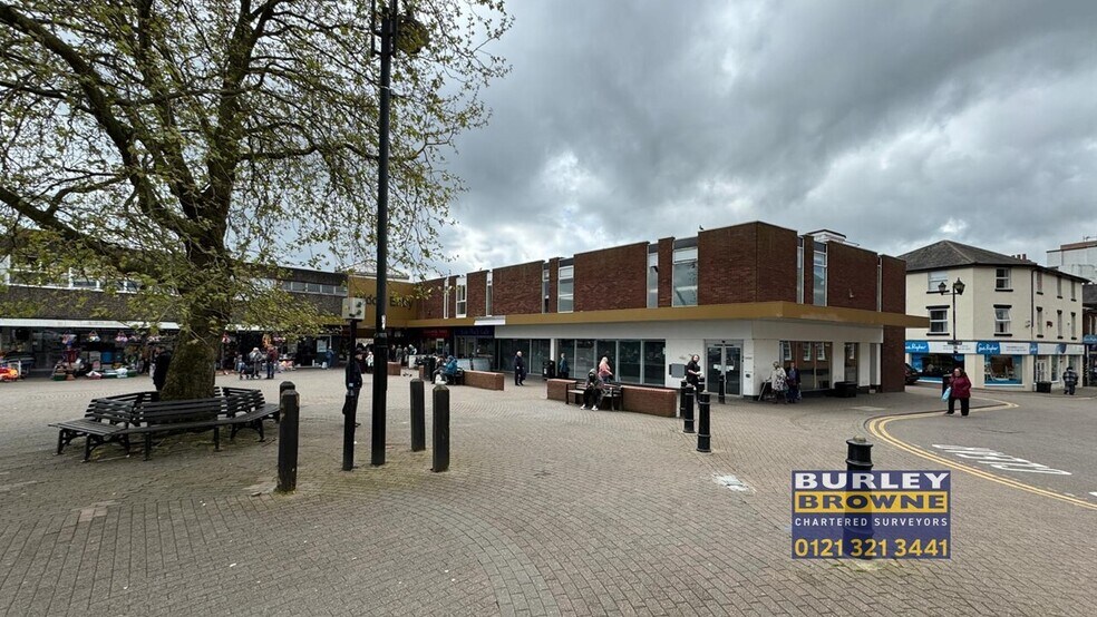 Market Pl, Tamworth for lease - Building Photo - Image 3 of 5