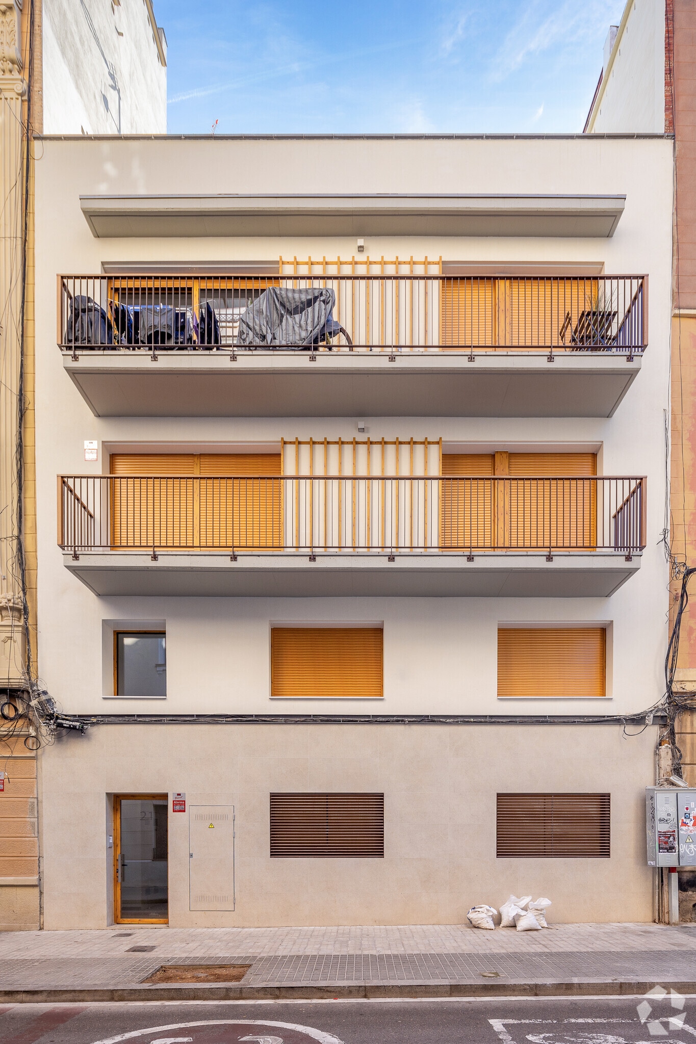 Immeuble residentiel dans Barcelone, Barcelona à vendre Photo principale- Image 1 de 3