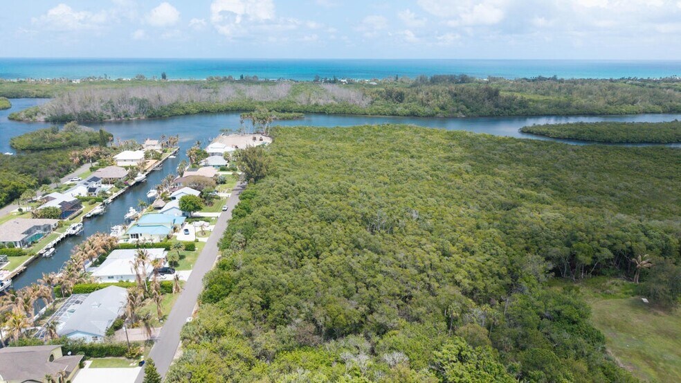 Unassigned Southeast Delafield Street, Hobe Sound, FL à vendre - Aérien - Image 2 de 30