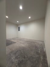 880 Laverne Ave, Barstow, CA for lease Interior Photo- Image 2 of 8